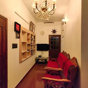 https://calvins-inn.kerala-hotels.net