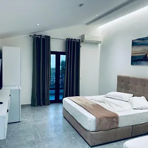 Hotel Molla Restorant, Shëngjin
